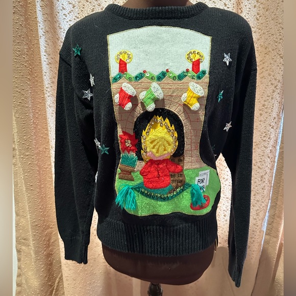 Christmas Sweater - Picture 1 of 4
